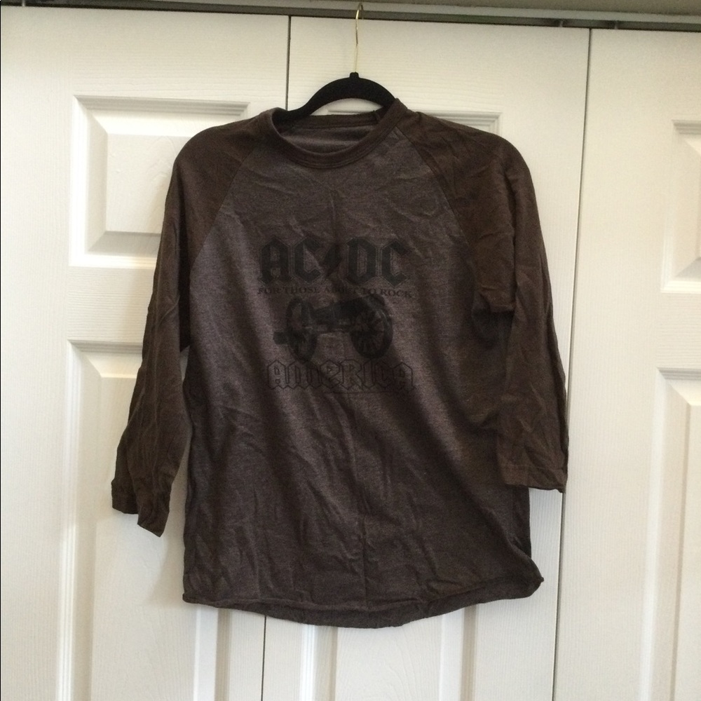 Men’s AC/DC tour reprint shirt, M